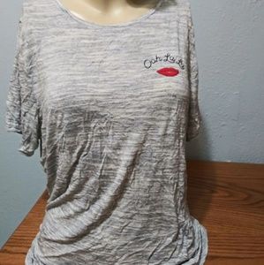 Old Navy Ooh La La Lips Grey Top